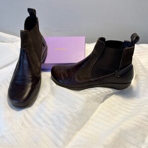 Naot Brown Textured Sole Footwear